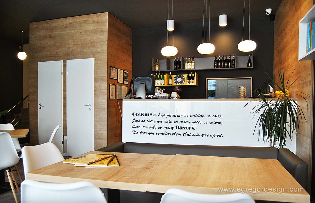 Interior pizzeria flavours, maner frezat.