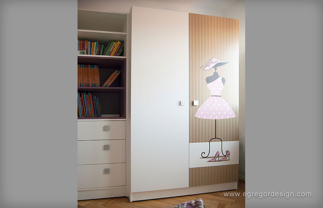 Productie mobila pal mdf, pat matrimonial spatar tapitat, usa MDF print digital.