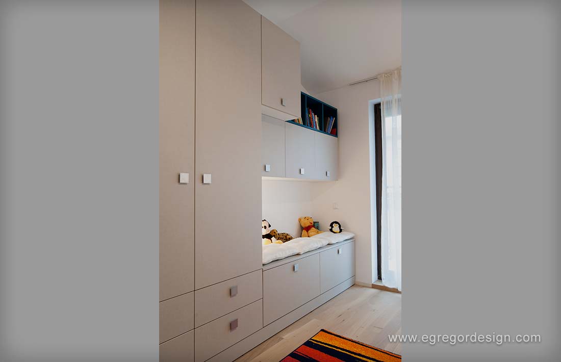 Dulap pal front cu textura de canvas, sisteme Blum.